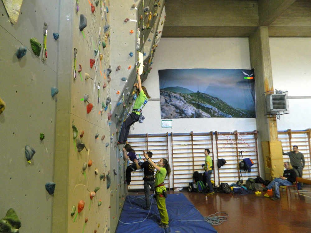 Apertura palestra di arrampicata CAI Sezione Sesto Fiorentino CAI